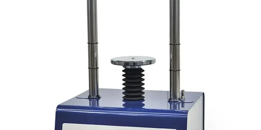 Illustrative image of Triaxial test in Derby